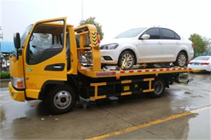 九棵树附近拖车救援24小时服务热线